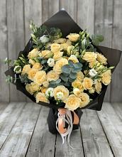 Букет цветов из:  Розы и Лизиантусы в Мальчевской