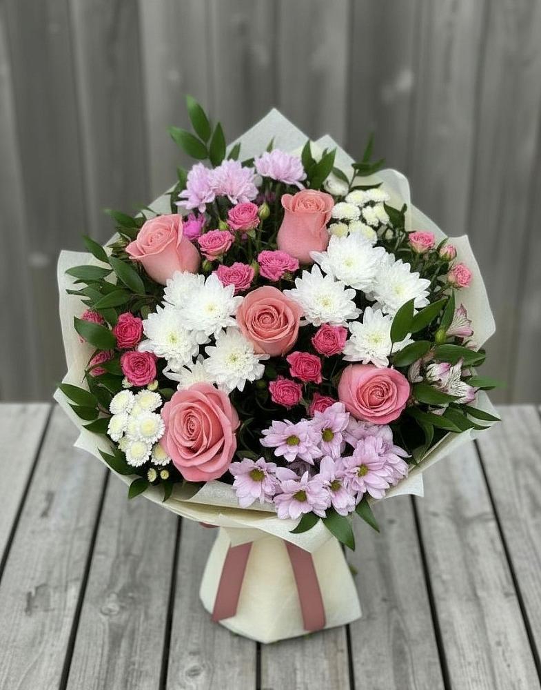 Букет цветов из: Альстромерии, Гвоздики, Розы и Хризантемы в Мальчевской