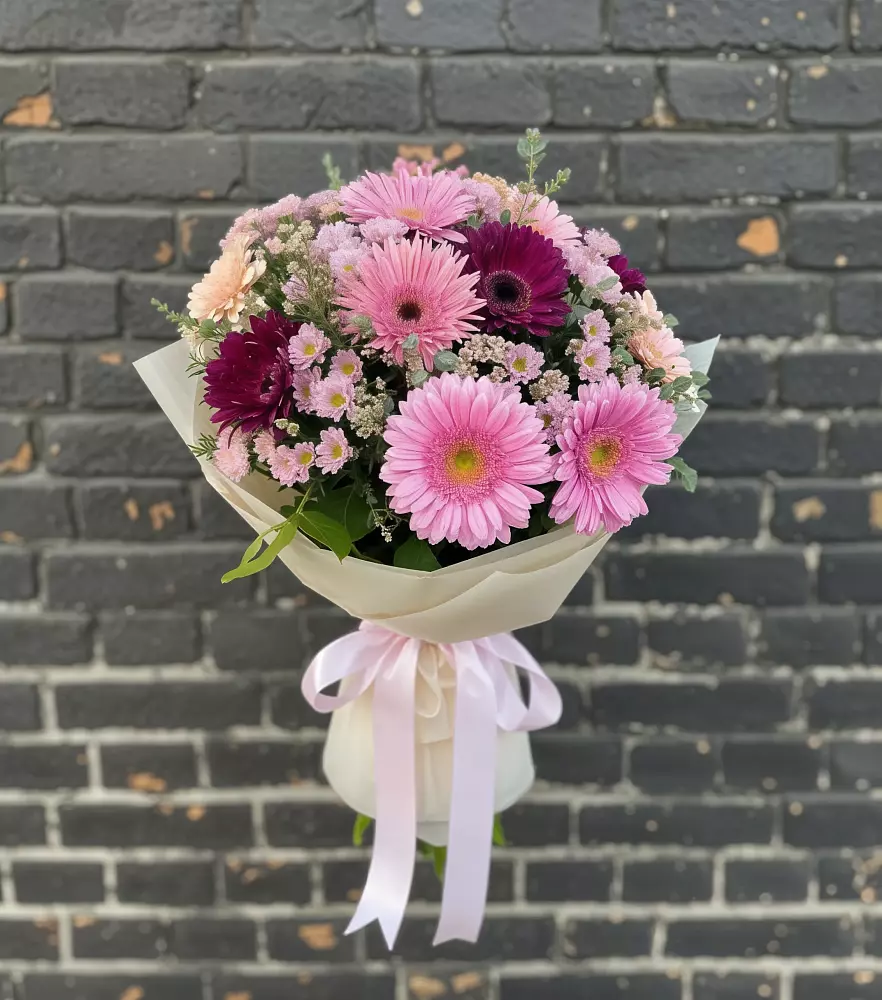 Букет цветов из: Герберы и Хризантемы в Мальчевской
