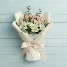 Букет цветов из:  Альстромерии #REPLACE_PRED# Мальчевской