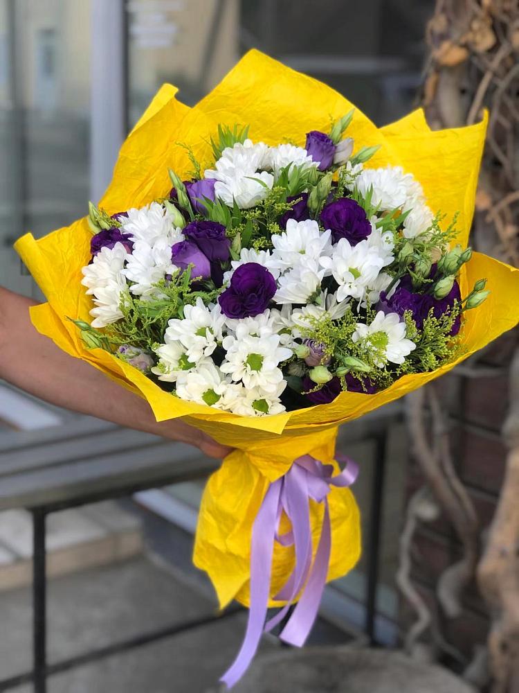 Букет цветов из: Ирисы, Хризантемы и Ромашки в Мальчевской