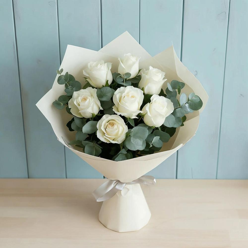 Букет Белые розы в Эвкалипте в Мальчевской