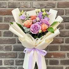 Букет цветов из:  Лизиантусы и Розы #REPLACE_PRED# Мальчевской