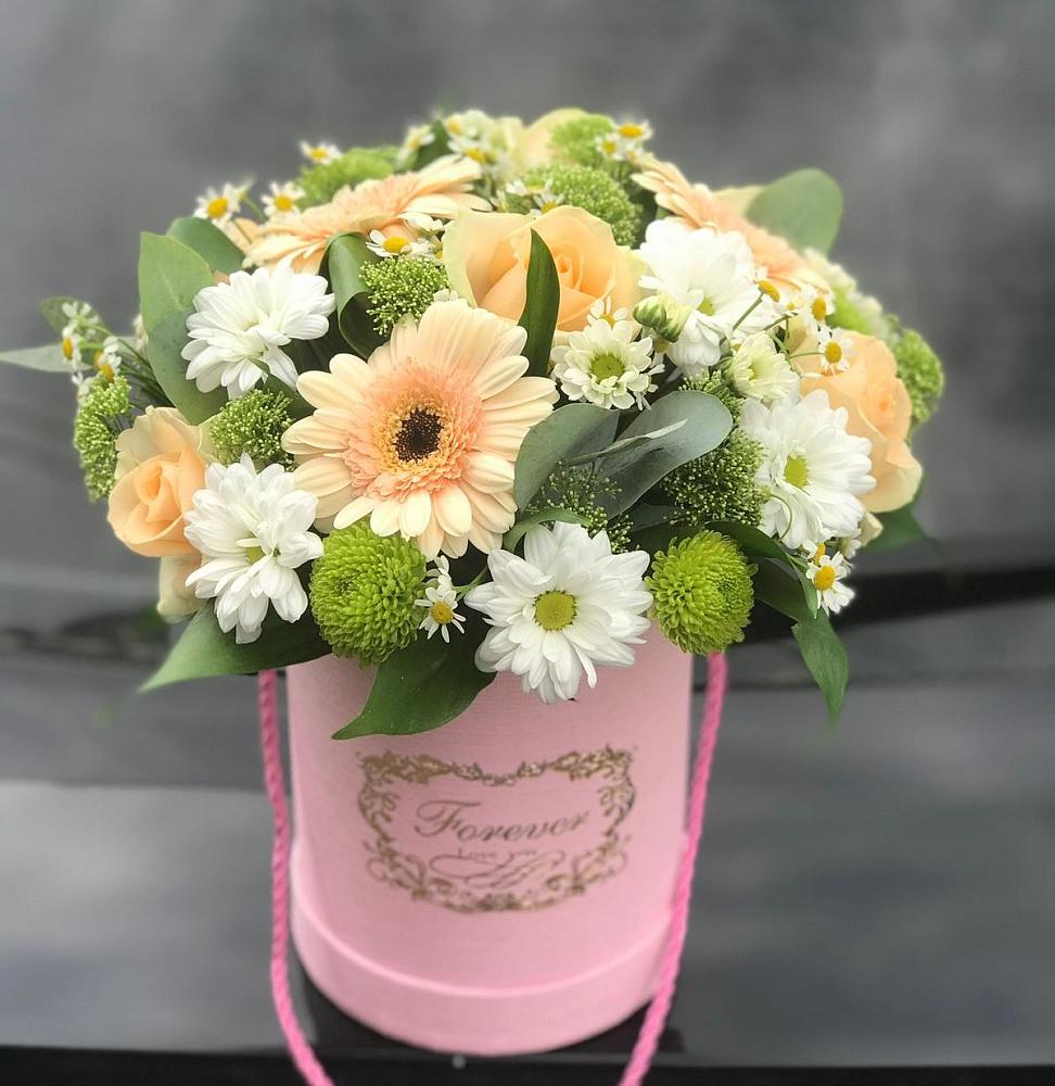 Цветочная композиция из Розы, Герберы и Хризантемы в шляпной коробке в Мальчевской